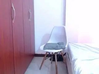 Queen-dayanna  live sex cam