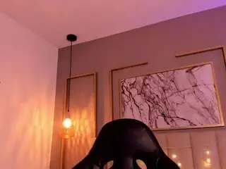 Viky-petitee  live sex cam