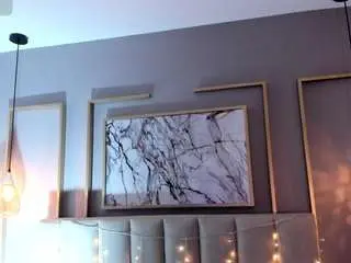 Viky-petitee  live sex cam