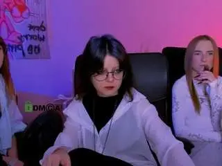 Doll-vey  live sex cam