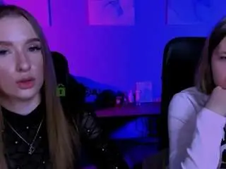 Doll-vey  live sex cam