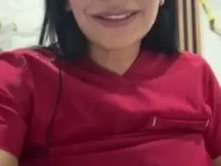 Georgina253  live sex cam