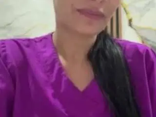 Georgina253  live sex cam