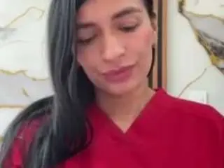Georgina253  live sex cam