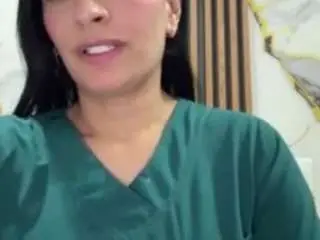 Georgina253  live sex cam