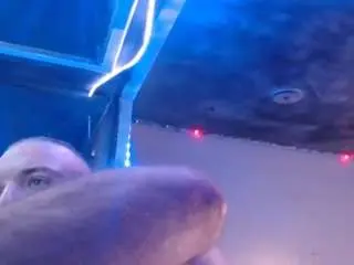Juicyjay1611  live sex cam