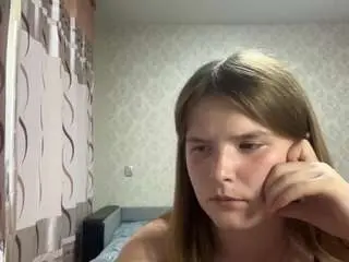 Kieshasamperi  live sex cam