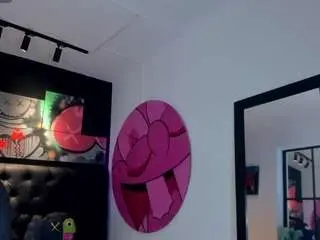Mia-bratz  live sex cam