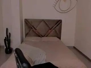 Sunnyrivers  live sex cam