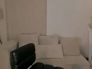 Sunnyrivers  live sex cam