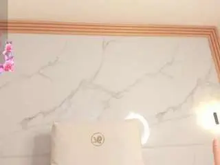 Alena-kenner  live sex cam