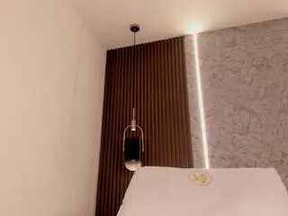 Alena-kenner  live sex cam