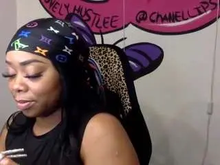 Lovelyhustle  live sex cam