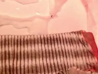 Heyitsyoss  live sex cam