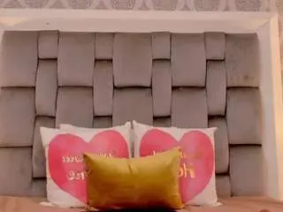 Iam-dixie  live sex cam