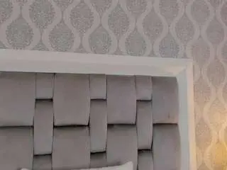 Iam-dixie  live sex cam