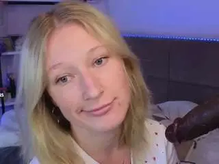 Lillian-peters  live sex cam