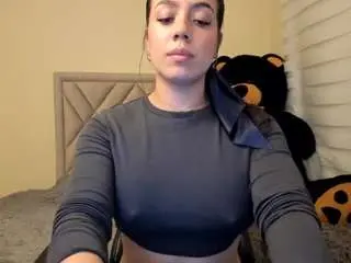 Salomebrunette  live sex cam