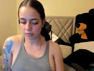 Salomebrunette  live sex cam