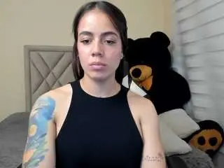 Salomebrunette  live sex cam