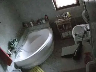 Voyeurcam-julmodels-bath-1st-2  live sex cam