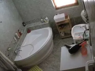 Voyeurcam-julmodels-bath-1st-2  live sex cam