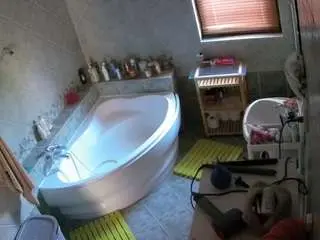 Voyeurcam-julmodels-bath-1st-2  live sex cam