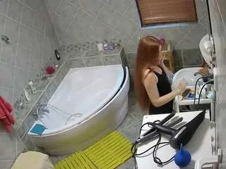 Voyeurcam-julmodels-bath-1st-2  live sex cam