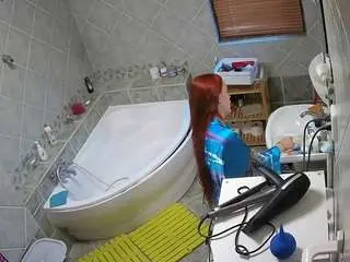 Voyeurcam-julmodels-bath-1st-2  live sex cam