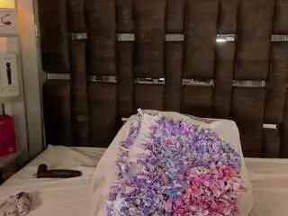 Katemoss1  live sex cam