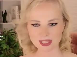 Sandrakind  live sex cam