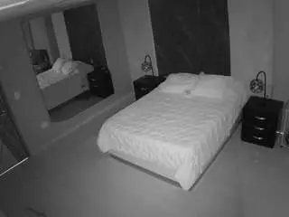 Voyeurcam-casa-salsa-bedroom-4  live sex cam