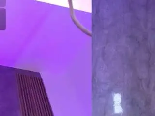 Allison-douce  live sex cam