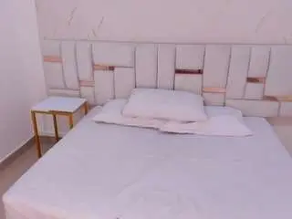 Dakkota-fox  live sex cam