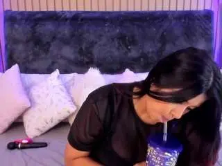 Karlagonzales  live sex cam
