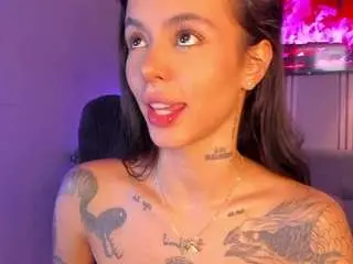 Suniipuffle  live sex cam