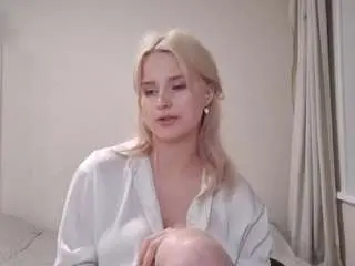 Johnnybrierre  live sex cam