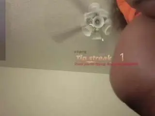Nynastax  live sex cam
