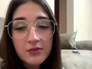 Temikamcginity  live sex cam