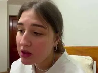 Temikamcginity  live sex cam