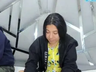 Alyssaandnoah  live sex cam