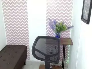 Dayanacarson  live sex cam
