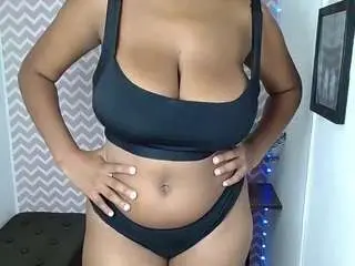 Dayanacarson  live sex cam
