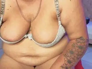 Evelyn-harpeer  live sex cam