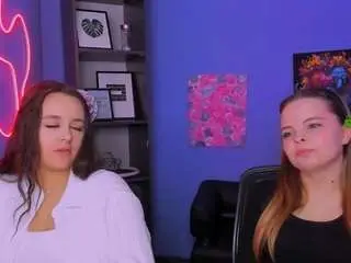 Isabella-llie  live sex cam