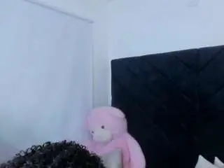 Kate-lua  live sex cam