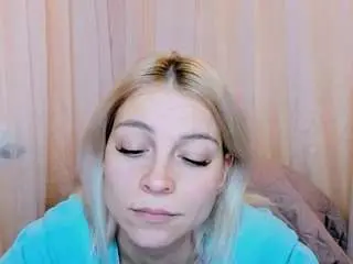 Kristihoward  live sex cam