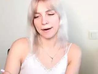 Kristihoward  live sex cam