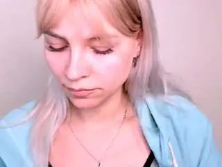 Kristihoward  live sex cam