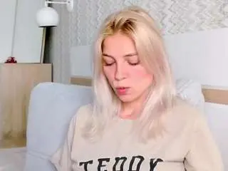 Kristihoward  live sex cam